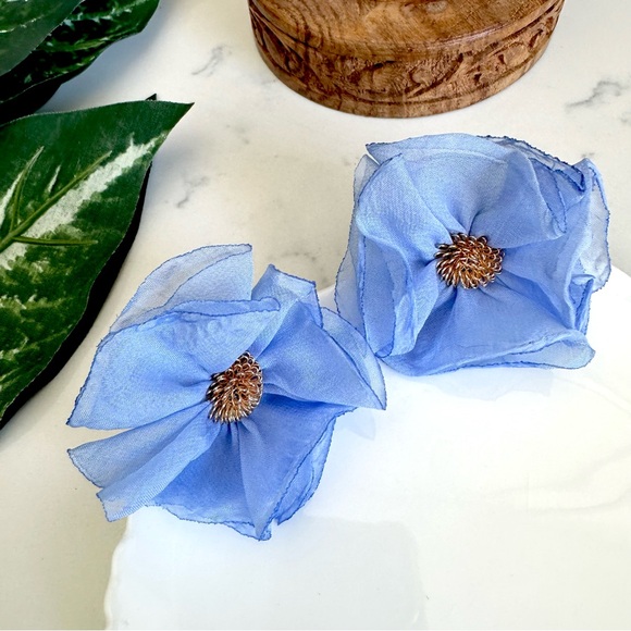 2/$30🌵 Blue Chiffon Flower Earrings Gold Jumbo Garden Floral Zara Jewelry NEW - Picture 7 of 12